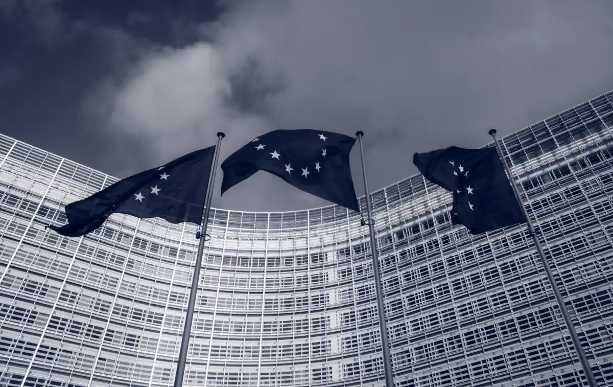 Parlamento Europeo aprueba proyecto de Ley para regular uso de la Inteligencia Artificial.