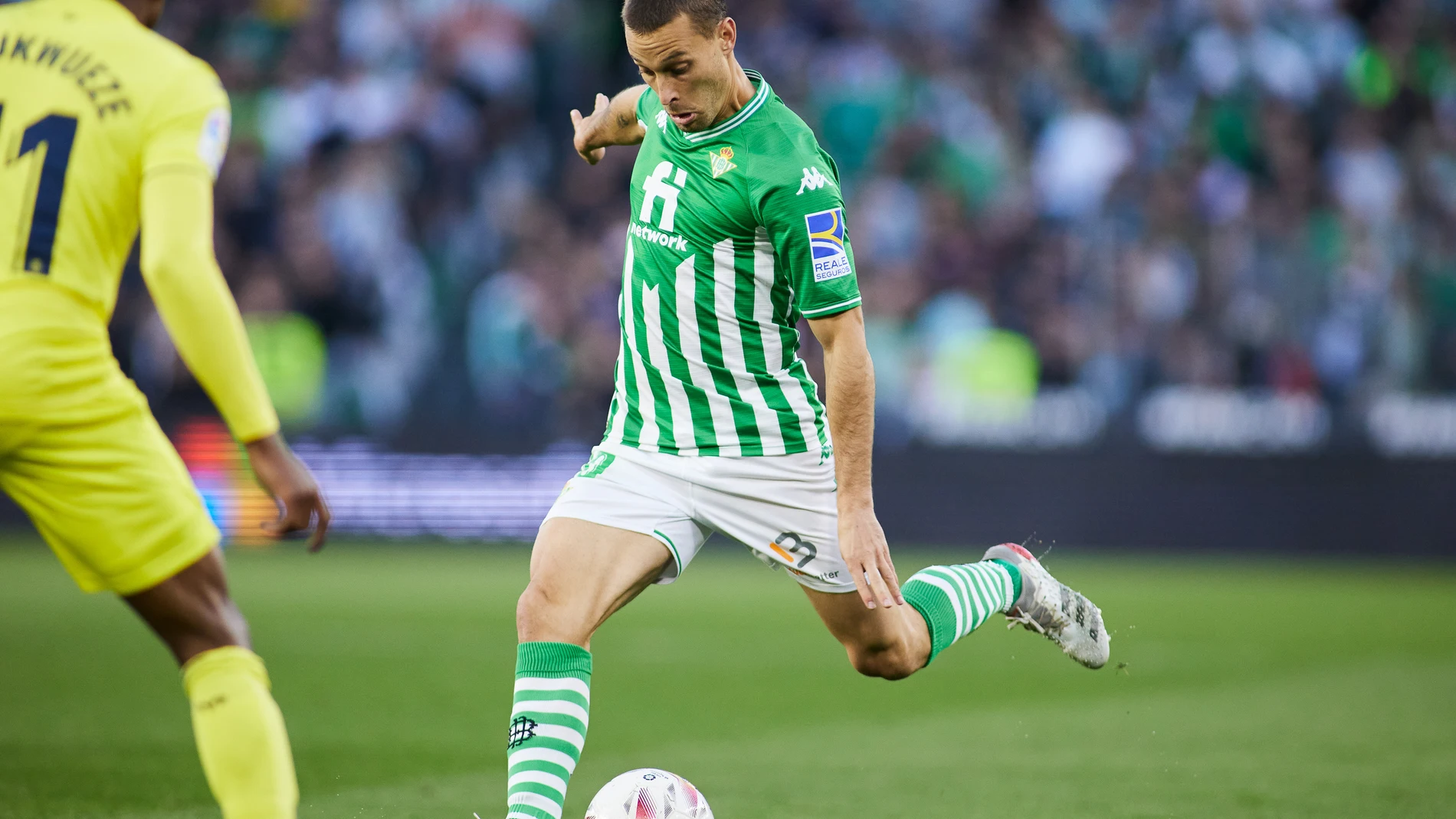 Canales llega a Rayados: talento en acción