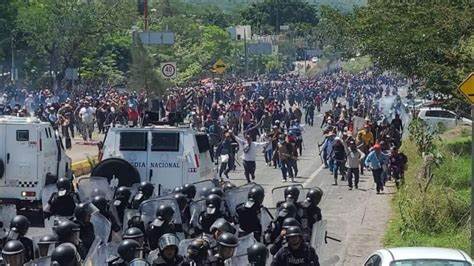 Nuevamente bloqueada la autopista del sol en Guerrero