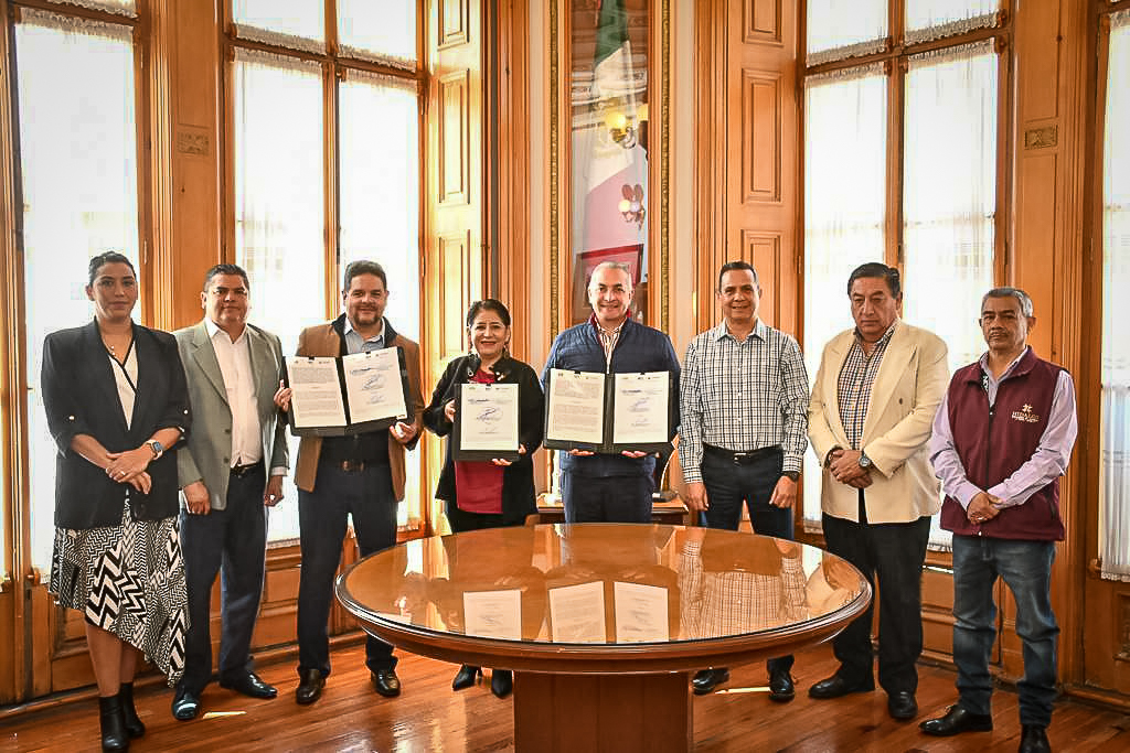 Secretaría de Turismo estatal firma convenio “Rutas Mágicas de Color” con Pachuca