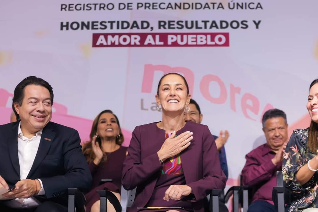 “¡Vamos a seguir haciendo historia!”, Claudia Sheinbaum se registra como precandidata de la 4T a la Presidencia de México