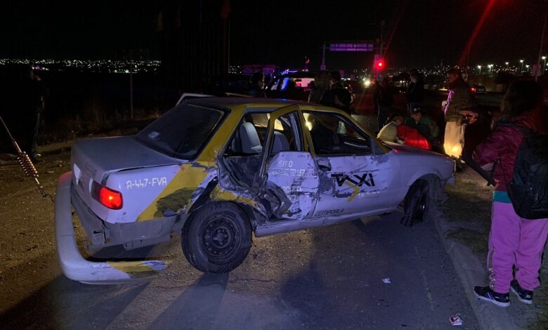 5 lesionados en choque de Taxi en Zempoala