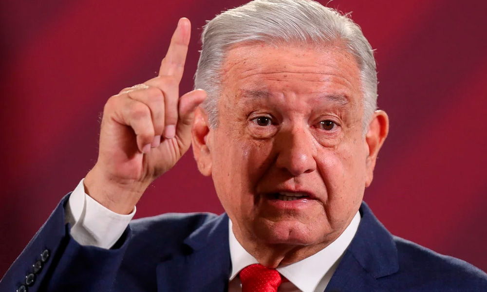 AMLO defiende difusión de teléfono de periodista y critica al New York Times