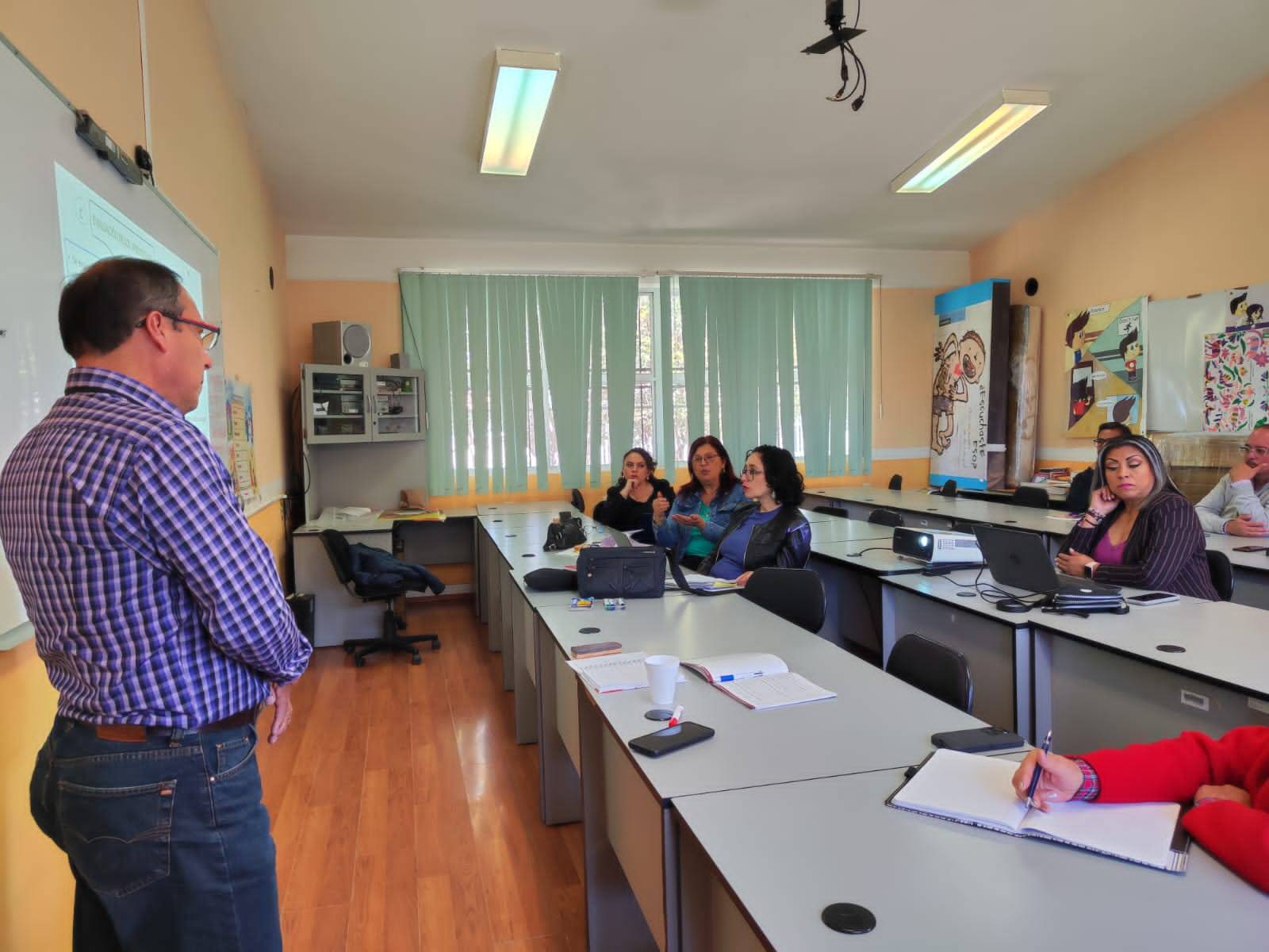 Fortalecimiento del Conocimiento sobre la Nueva Escuela Mexicana en Hidalgo