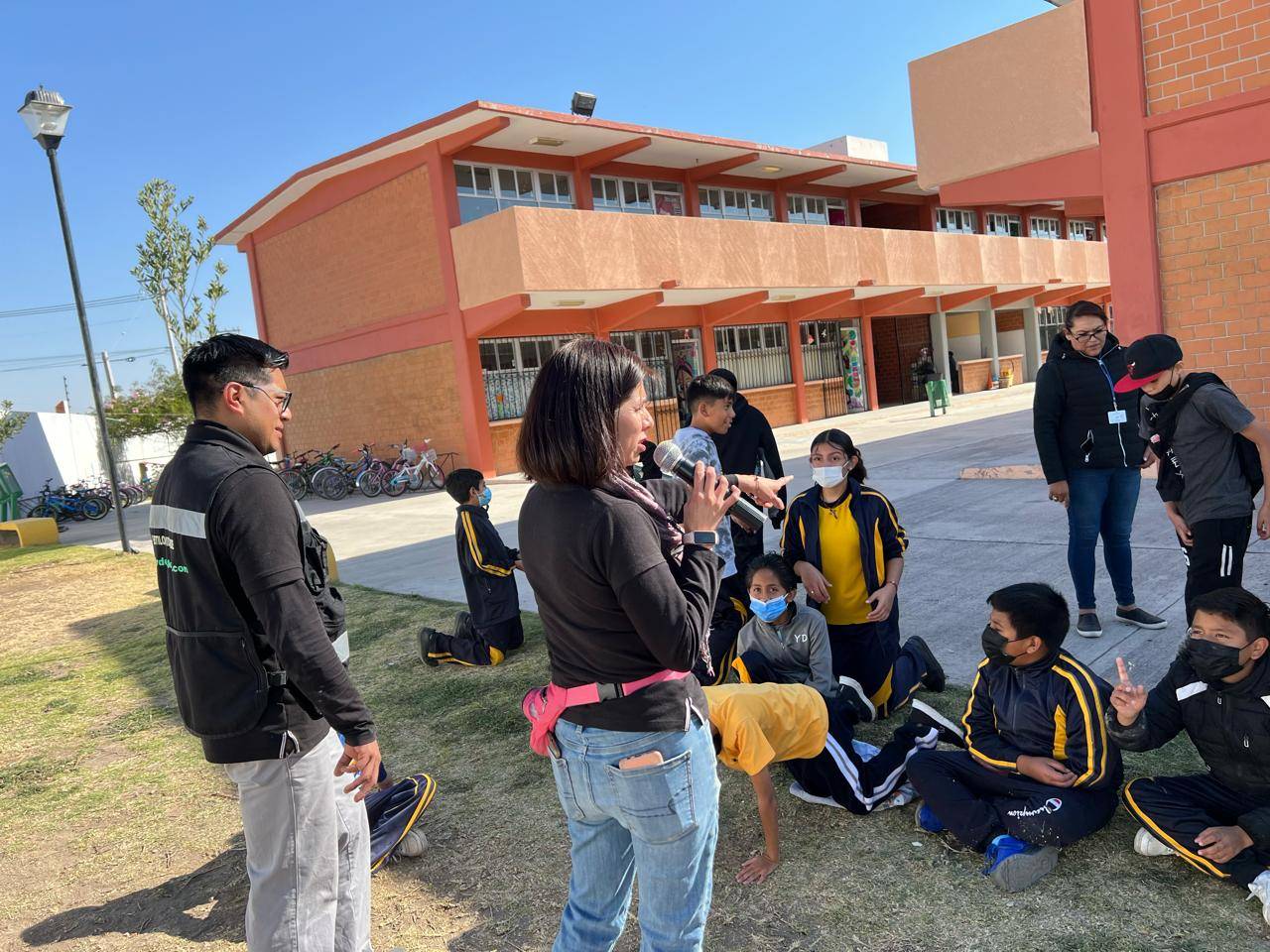 Imparten taller sobre “Recuperación del medio” en escuela primaria de Tizayuca