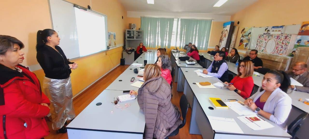 Programa Estatal de Lectura y Escritura revisa estado de bibliotecas escolares