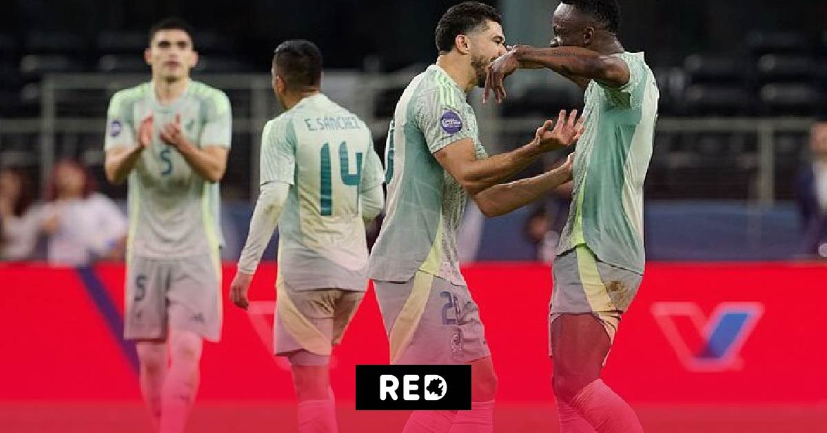 Selección de México Arrasa 3- 0 con Panamá