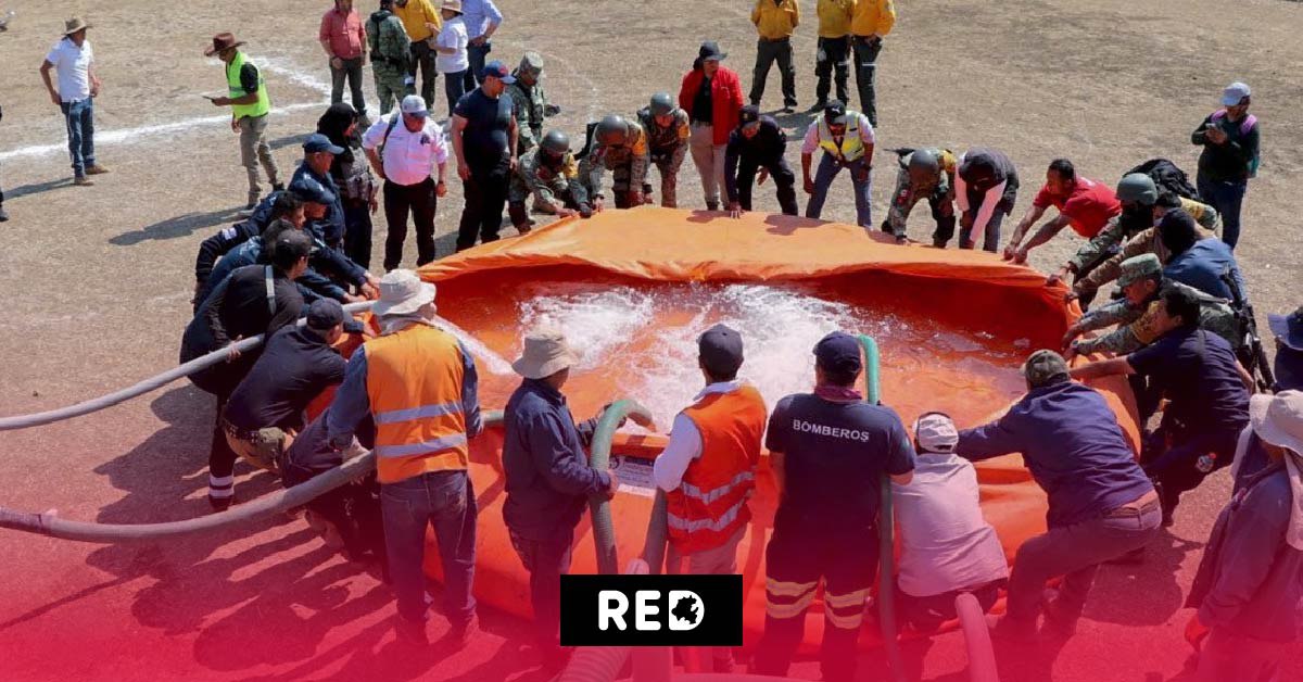 Vía aérea combaten incendio en Nicolás Flores