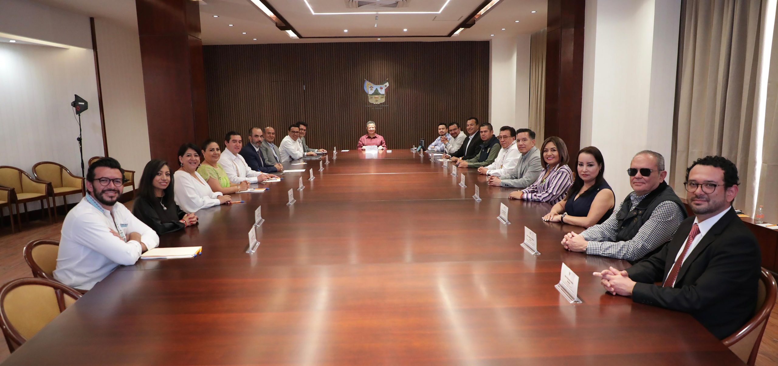 Titular del Ejecutivo de Hidalgo lidera sesión de trabajo con su equipo de gobierno