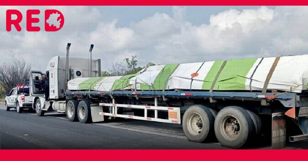 Encuentran tractocamión robado y detienen a una persona en Chilcuautla, Hidalgo Encuentran tractocamión robado y detienen a una persona en Chilcuautla, Hidalgo