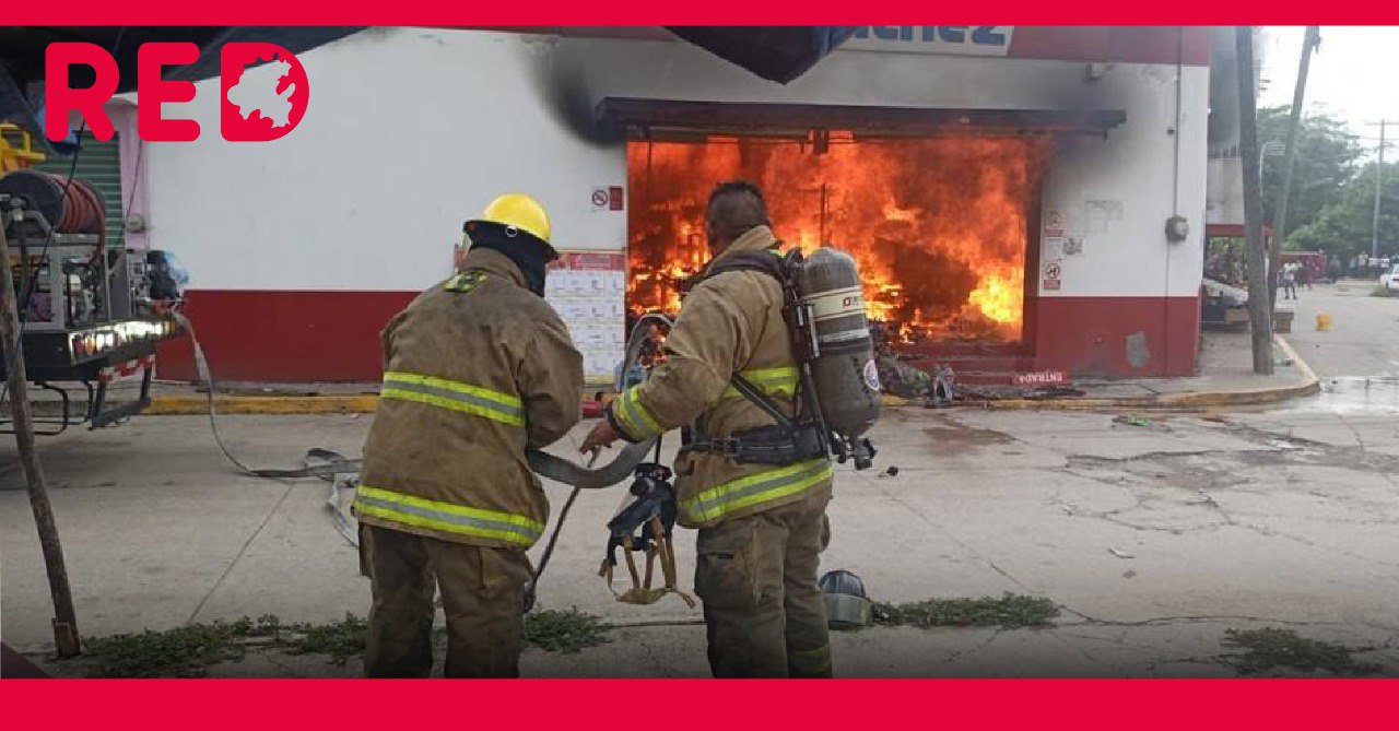 Violentos disturbios en Villahermosa dejan vehículos y comercios incendiados