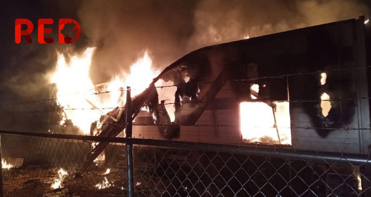 Protección Civil controla incendio en la colonia Punta Azul