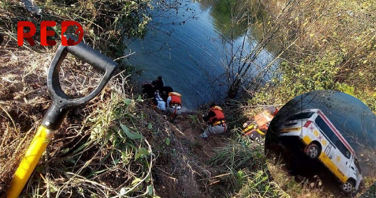 Unidad de transporte cae a presa en Acaxochitlán